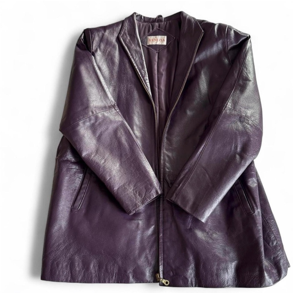 Venezia Genuine Leather Coat, Size A6 (roughly size 16), Purple or Eggplant
